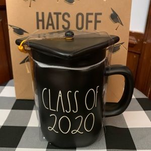 🎓CLASS OF 2020 RAE DUNN Mug & grad gift bag